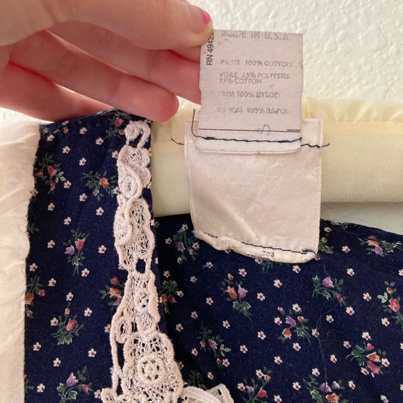 Vintage Gunne Sax dress - Picture 6 of 8